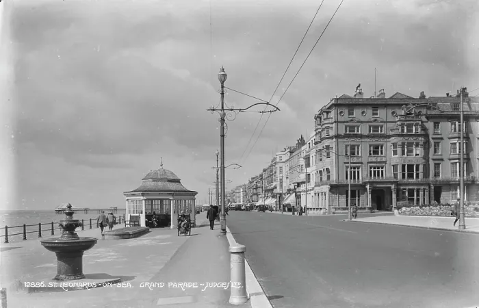 Framed Print : Grand Parade, St. Leonards-on-Sea Framed Print : Grand Parade, St. Leonards-on-Sea