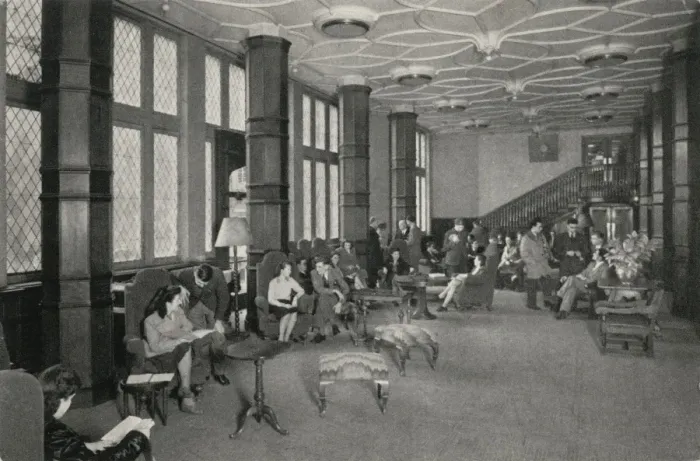 Framed Print : Grand Salon of the Franco-British College - Paris University Framed Print : Grand Salon of the Franco-British College - Paris University
