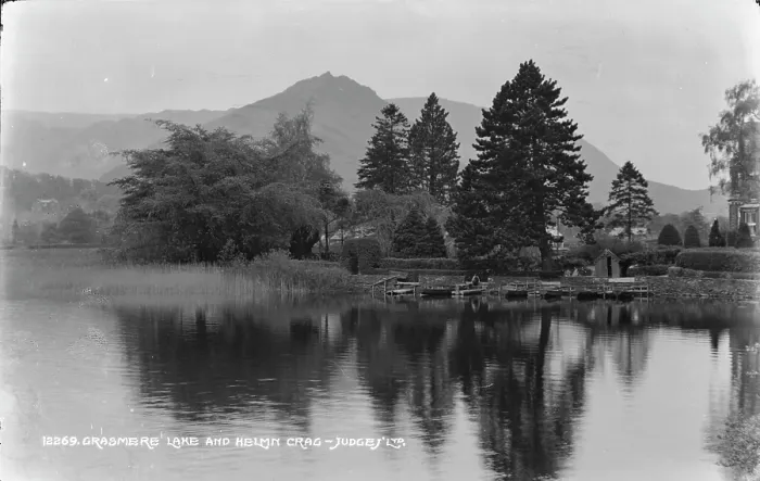 Framed Print : Grasmere Lake and Helm Crag Framed Print : Grasmere Lake and Helm Crag