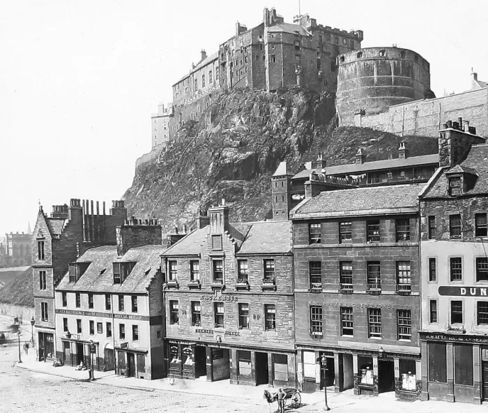 Framed Print : Grassmarket, Edinburgh Framed Print : Grassmarket, Edinburgh