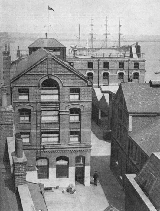 Framed Print : Gravesend Sea School and Olivebank Barge Framed Print : Gravesend Sea School and Olivebank Barge