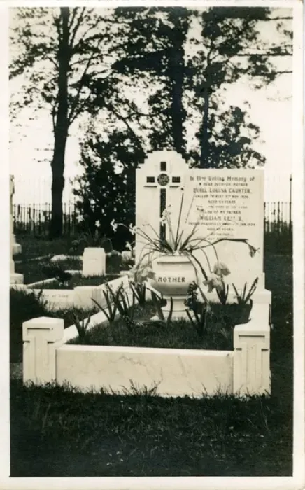 Framed Print : Gravestone of Ethel Louisa Caunter, Southampton, Hampshire Framed Print : Gravestone of Ethel Louisa Caunter, Southampton, Hampshire