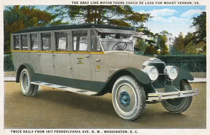 Framed Print : Gray Line Motor Coach, Washington DC, USA Framed Print : Gray Line Motor Coach, Washington DC, USA