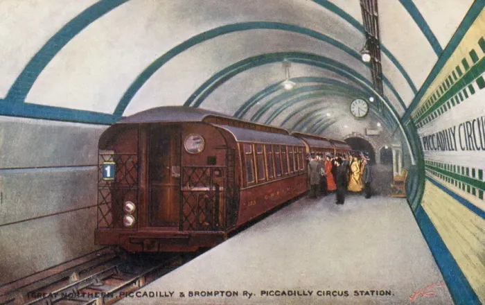 Framed Print : Great Northern, Piccadilly and Brompton Railway - Piccadilly Circus Station - Framed Print : Great Northern, Piccadilly and Brompton Railway - Piccadilly Circus Station -