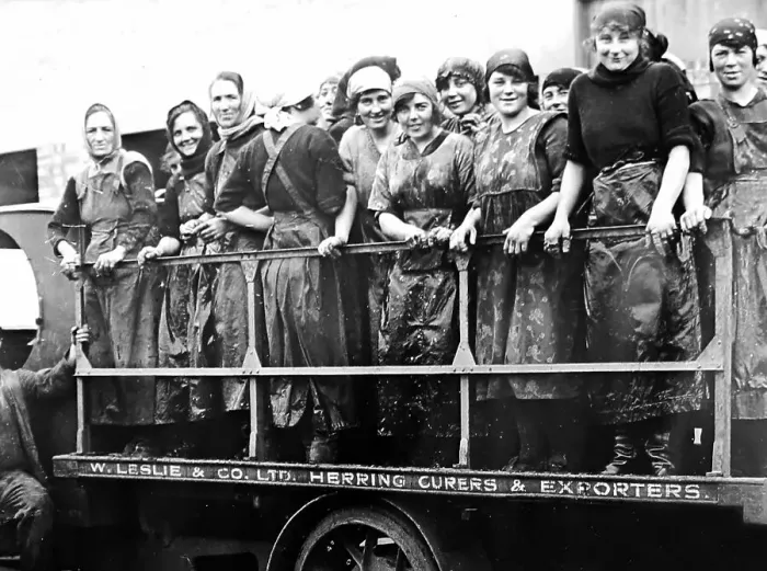 Framed Print : Great Yarmouth, Scottish Fisher Girls Framed Print : Great Yarmouth, Scottish Fisher Girls