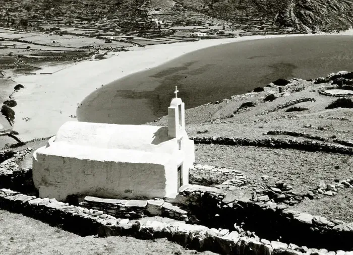 Framed Print : Greece - Cyclades Group - Small Chapel on Ios Framed Print : Greece - Cyclades Group - Small Chapel on Ios