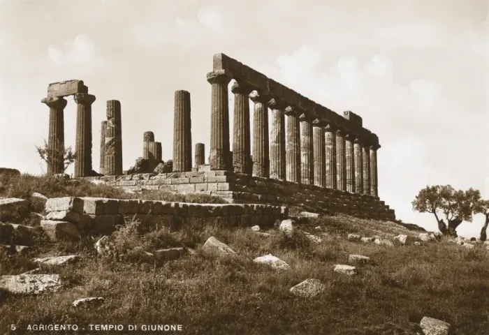 Framed Print : Greek Temple of Giunone at Agrigento, Sicily Framed Print : Greek Temple of Giunone at Agrigento, Sicily