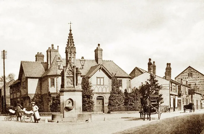 Framed Print : Green End Fountain, Whitchurch early 1900's Framed Print : Green End Fountain, Whitchurch early 1900's