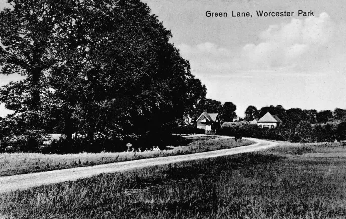 Framed Print : Green Lane, Worcester Park, SW London (Surrey) Framed Print : Green Lane, Worcester Park, SW London (Surrey)