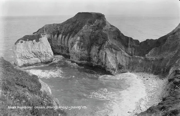 Framed Print : Green Stacks Rock at Flamborough Framed Print : Green Stacks Rock at Flamborough