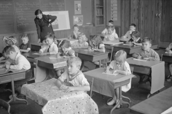 Framed Print : Greenbelt schoolroom Framed Print : Greenbelt schoolroom
