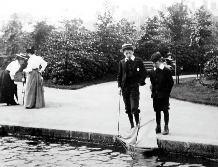 Framed Print : Greenhead Park, Huddersfield, early 1900s Framed Print : Greenhead Park, Huddersfield, early 1900s