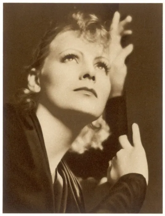Framed Print : Greta Garbo Framed Print : Greta Garbo
