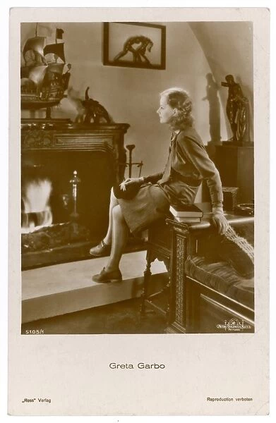 Greta Garbo  /  Postcard