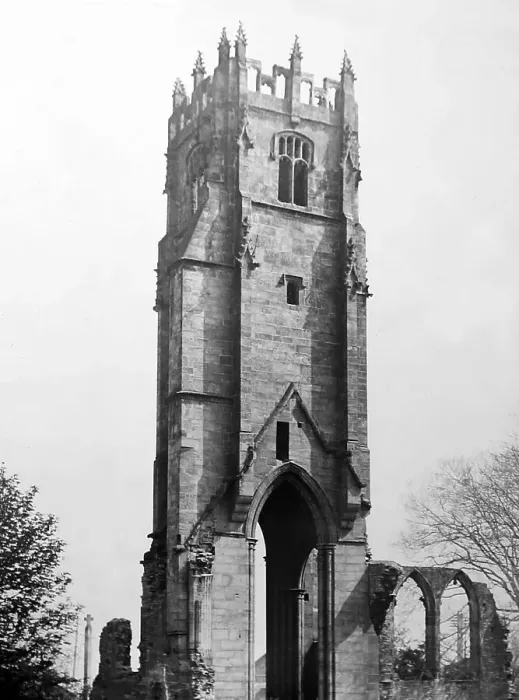 Framed Print : Grey Friar's Tower, Richmond in the 1930s Framed Print : Grey Friar's Tower, Richmond in the 1930s