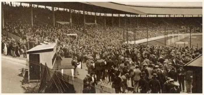 Framed Print : Greyhound stadium in London, 1936 Framed Print : Greyhound stadium in London, 1936