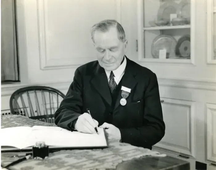 Framed Print : Griffith Brewer at the dedication of the Wright brothers? Framed Print : Griffith Brewer at the dedication of the Wright brothers?