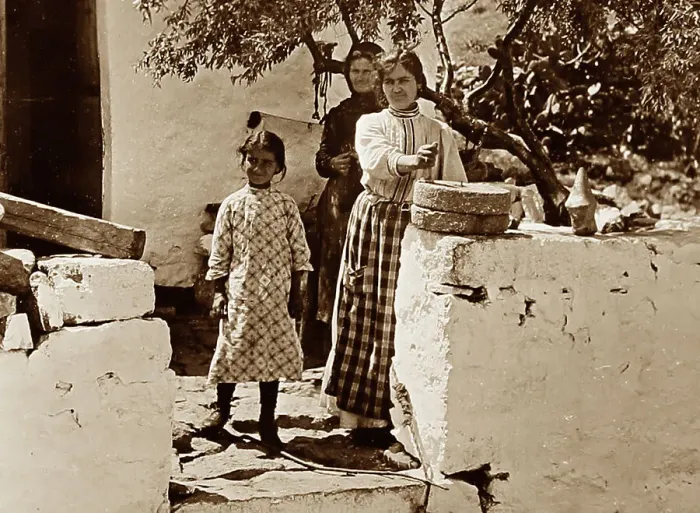 Framed Print : Grinding corn, Isle of Patmos, Greece, early 1900s Framed Print : Grinding corn, Isle of Patmos, Greece, early 1900s