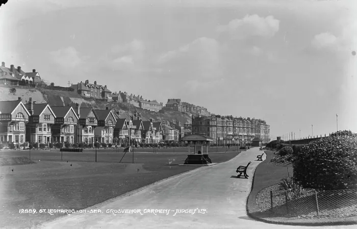 Framed Print : Grosvenor Gardens in St. Leonards-on-Sea Framed Print : Grosvenor Gardens in St. Leonards-on-Sea