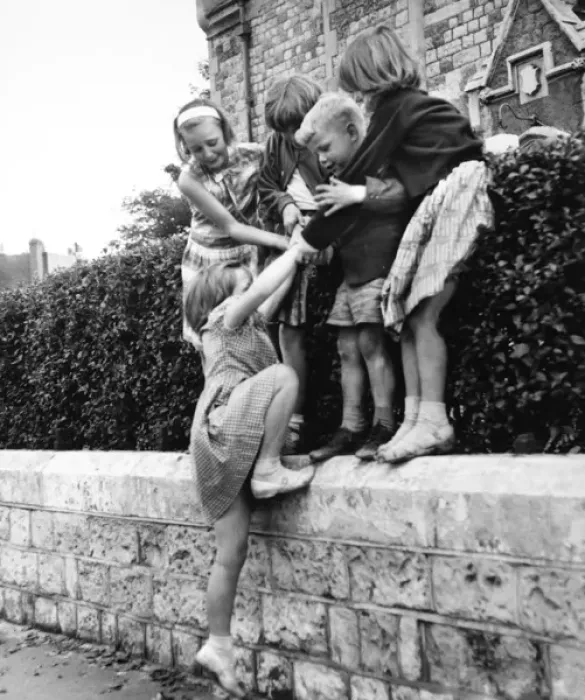 Framed Print : Group of children on a wall, Balham, SW London Framed Print : Group of children on a wall, Balham, SW London