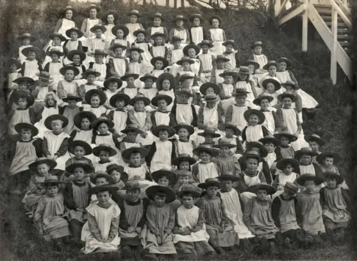 Framed Print : Group of girls at Wigmore Schools, West Midlands Framed Print : Group of girls at Wigmore Schools, West Midlands