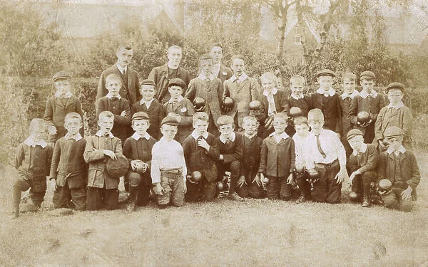 Group photo, boys and men at a bowling club