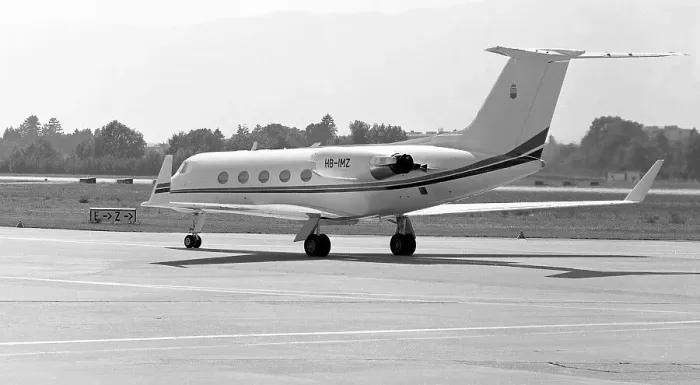 Framed Print : Grumman G-1159 Gulfstream IIB HB-IMZ Framed Print : Grumman G-1159 Gulfstream IIB HB-IMZ