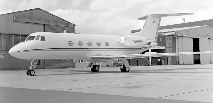 Framed Print : Grumman G-1159 Gulfstream IISP N511WP Framed Print : Grumman G-1159 Gulfstream IISP N511WP