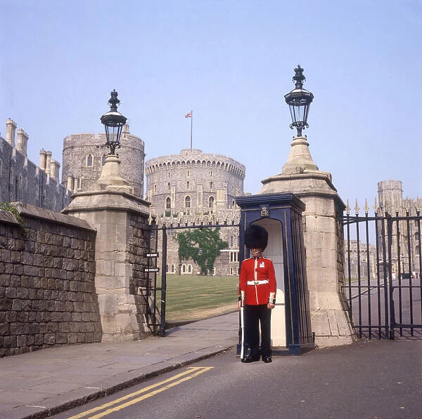 Guard outside the entrance to Windsor Castle, Berkshire