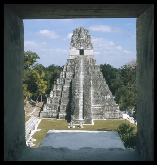 Framed Print : Guatemala / Tikal / Pyramid Framed Print : Guatemala / Tikal / Pyramid