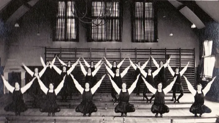 Framed Print : Gymnastic display in gymnasium Framed Print : Gymnastic display in gymnasium