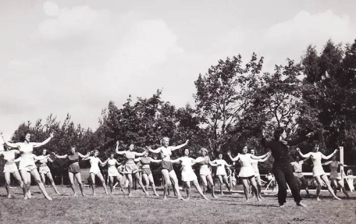 Framed Print : Gymnastics outside Framed Print : Gymnastics outside
