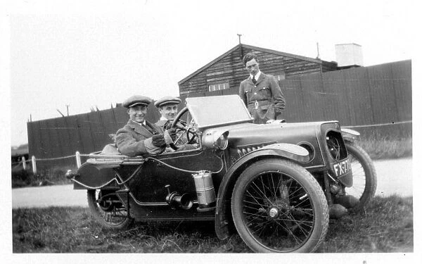 H. O. Tomblin and friends in their 1914 Morgan 3-wheeler