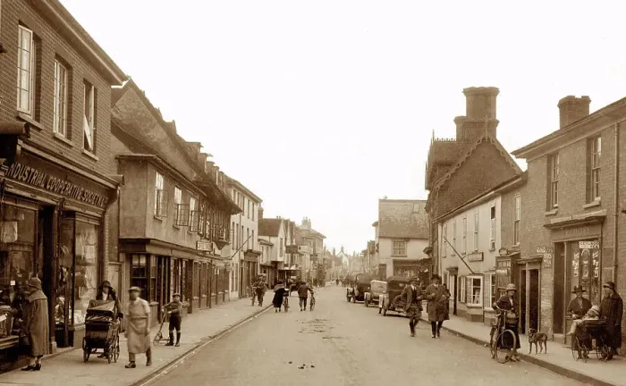 Framed Print : Hadleigh, Essex, early 1900s Framed Print : Hadleigh, Essex, early 1900s