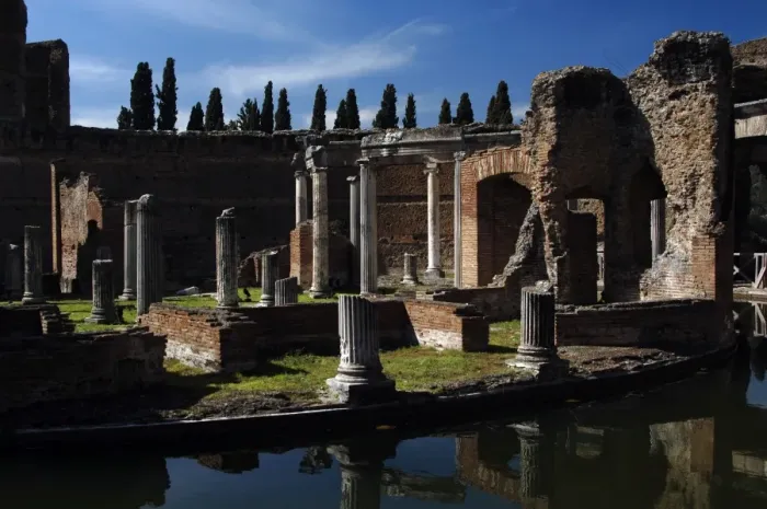 Framed Print : Hadrians Villa. Maritime Theatre. 2nd century. Italy Framed Print : Hadrians Villa. Maritime Theatre. 2nd century. Italy