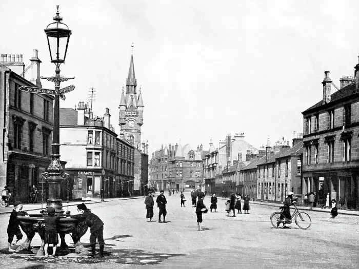 Framed Print : Hairst Street, Renfrew Framed Print : Hairst Street, Renfrew