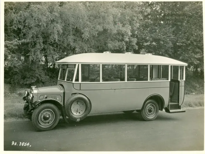 Framed Print : Hall Lewis Enchantress bus Framed Print : Hall Lewis Enchantress bus