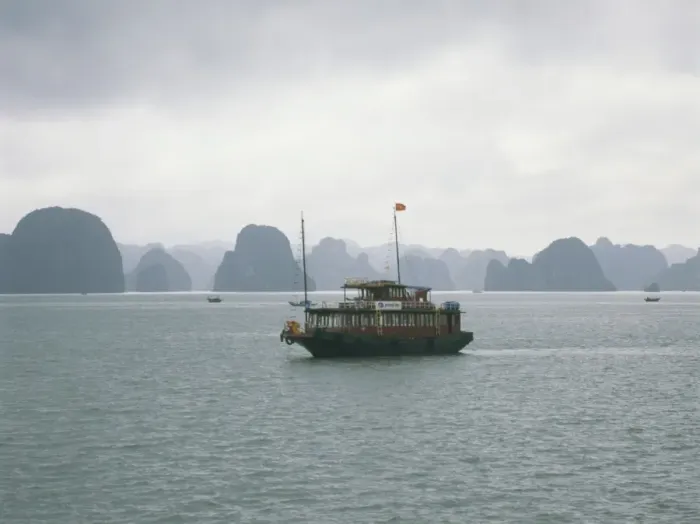 Framed Print : Halong Bay, Quang Nin, Vietnam Framed Print : Halong Bay, Quang Nin, Vietnam