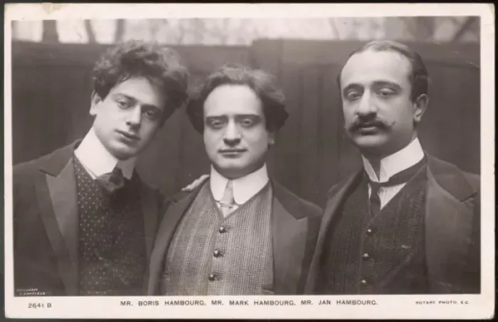 Framed Print : Three Hambourgs / 1909 Framed Print : Three Hambourgs / 1909