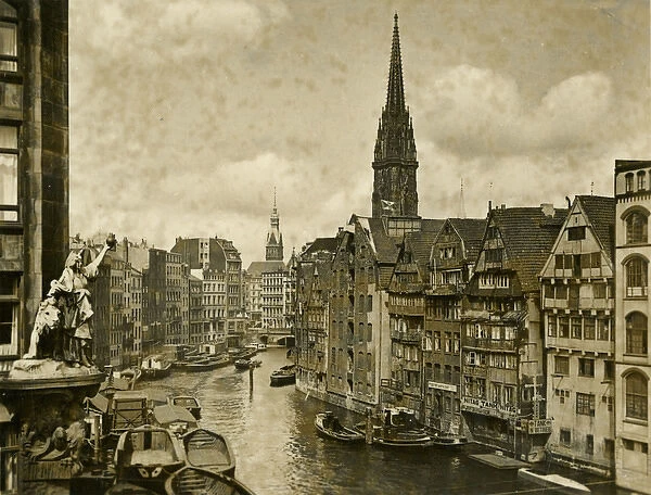 Hamburg, Germany - Nikolai Canal