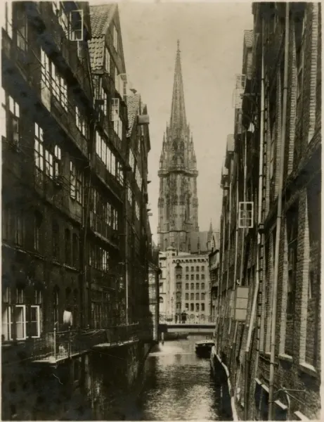Hamburg Print - St Nikolaikirche and Steckelhorn Canal circa 1930s