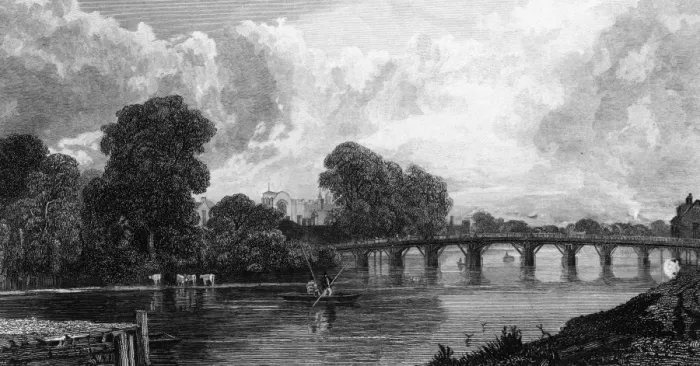 Framed Print : Hampton Court Bridge Framed Print : Hampton Court Bridge