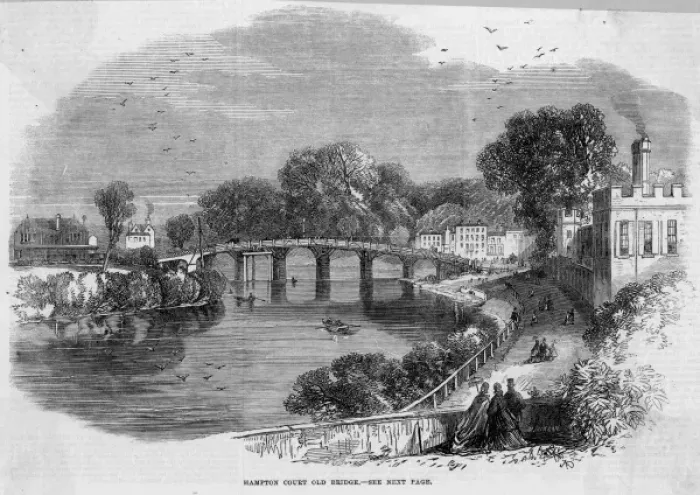 Framed Print : Hampton Court Bridge Framed Print : Hampton Court Bridge