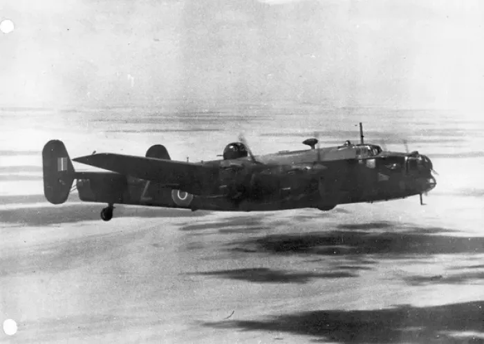 Framed Print : Handley Page Halifax Framed Print : Handley Page Halifax