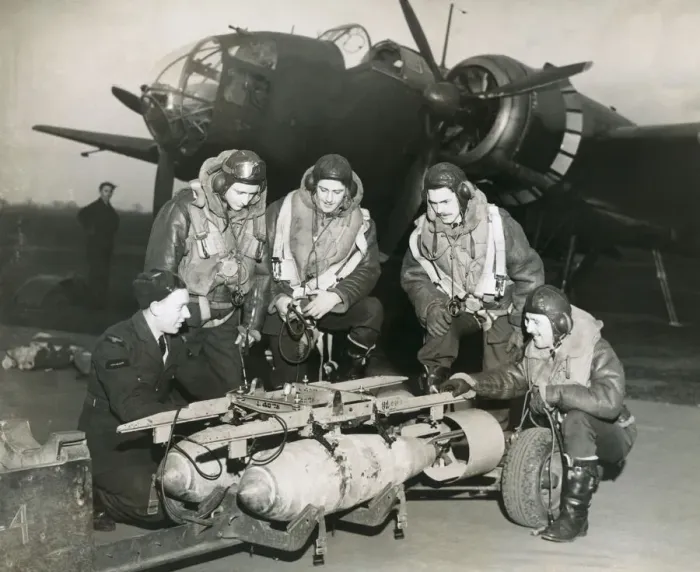 Framed Print : Handley Page Hampden Framed Print : Handley Page Hampden