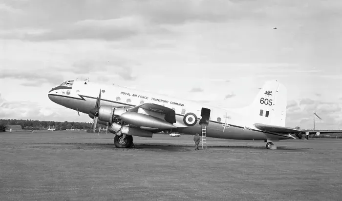 Framed Print : Handley Page Hastings C. 1 TG605 Framed Print : Handley Page Hastings C. 1 TG605