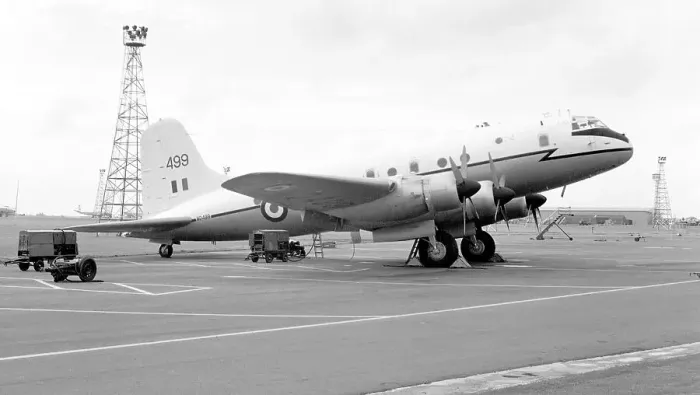 Framed Print : Handley Page Hastings C. 2 WD499 Framed Print : Handley Page Hastings C. 2 WD499