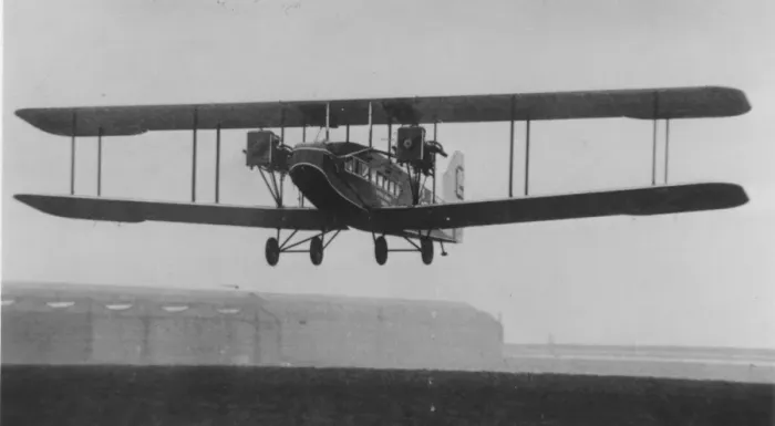 Framed Print : Handley Page HP 30 or W10 -on 1st flight Framed Print : Handley Page HP 30 or W10 -on 1st flight
