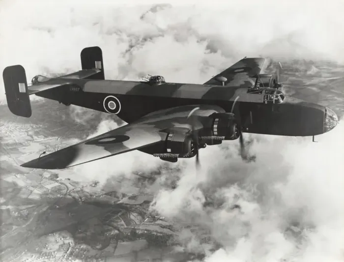 Framed Print : Handley Page HP-57 Halifax Framed Print : Handley Page HP-57 Halifax