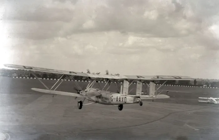 Framed Print : Handley Page HP.42W Western G-AAXD Horatius Framed Print : Handley Page HP.42W Western G-AAXD Horatius